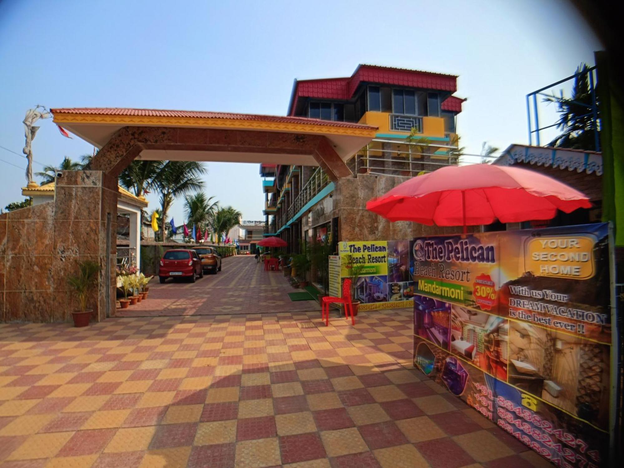 The Pelican Beach Resort Мандармони Екстериор снимка