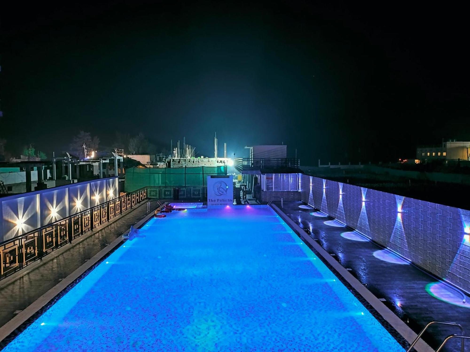 The Pelican Beach Resort Мандармони Екстериор снимка