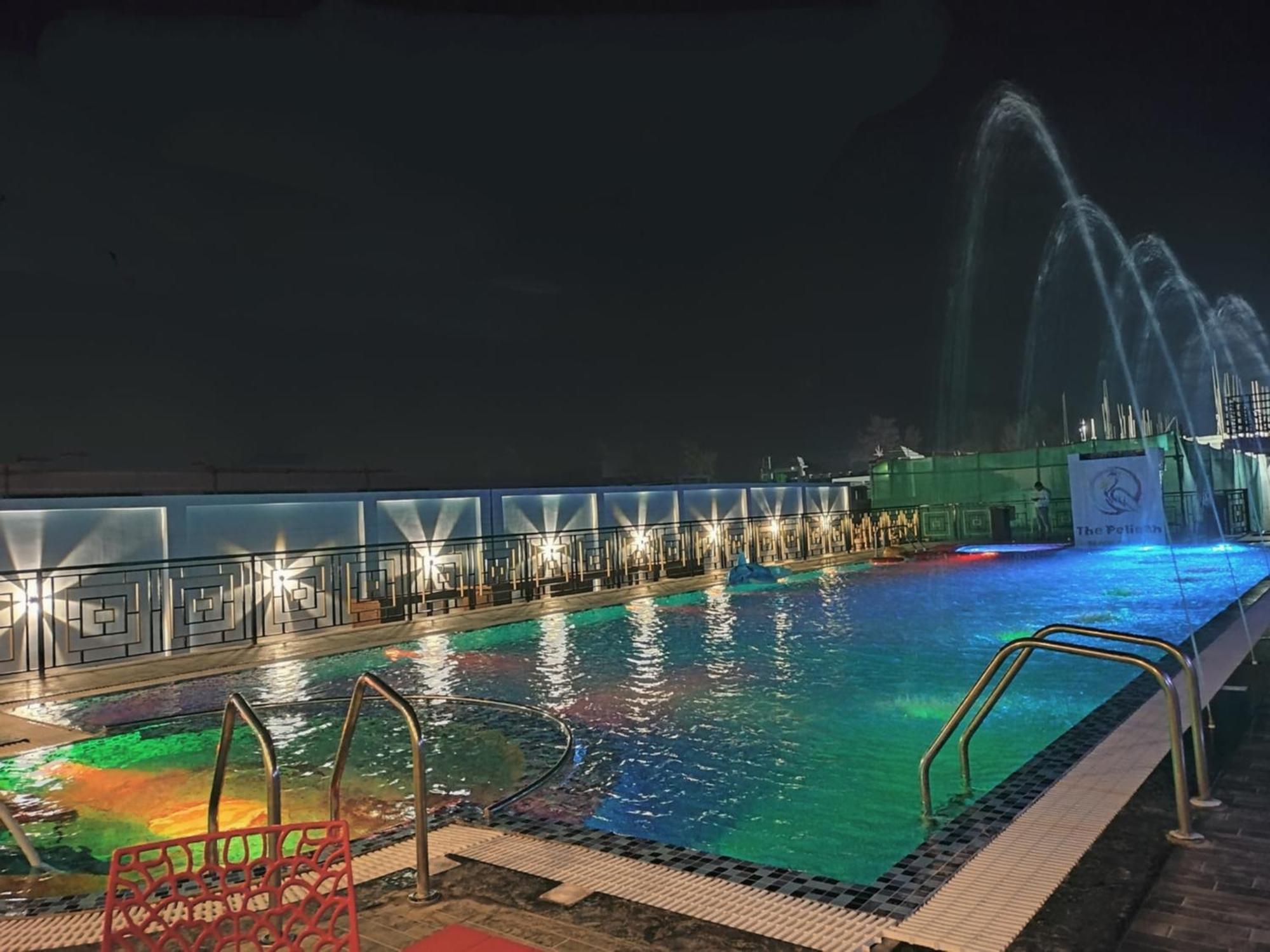 The Pelican Beach Resort Мандармони Екстериор снимка