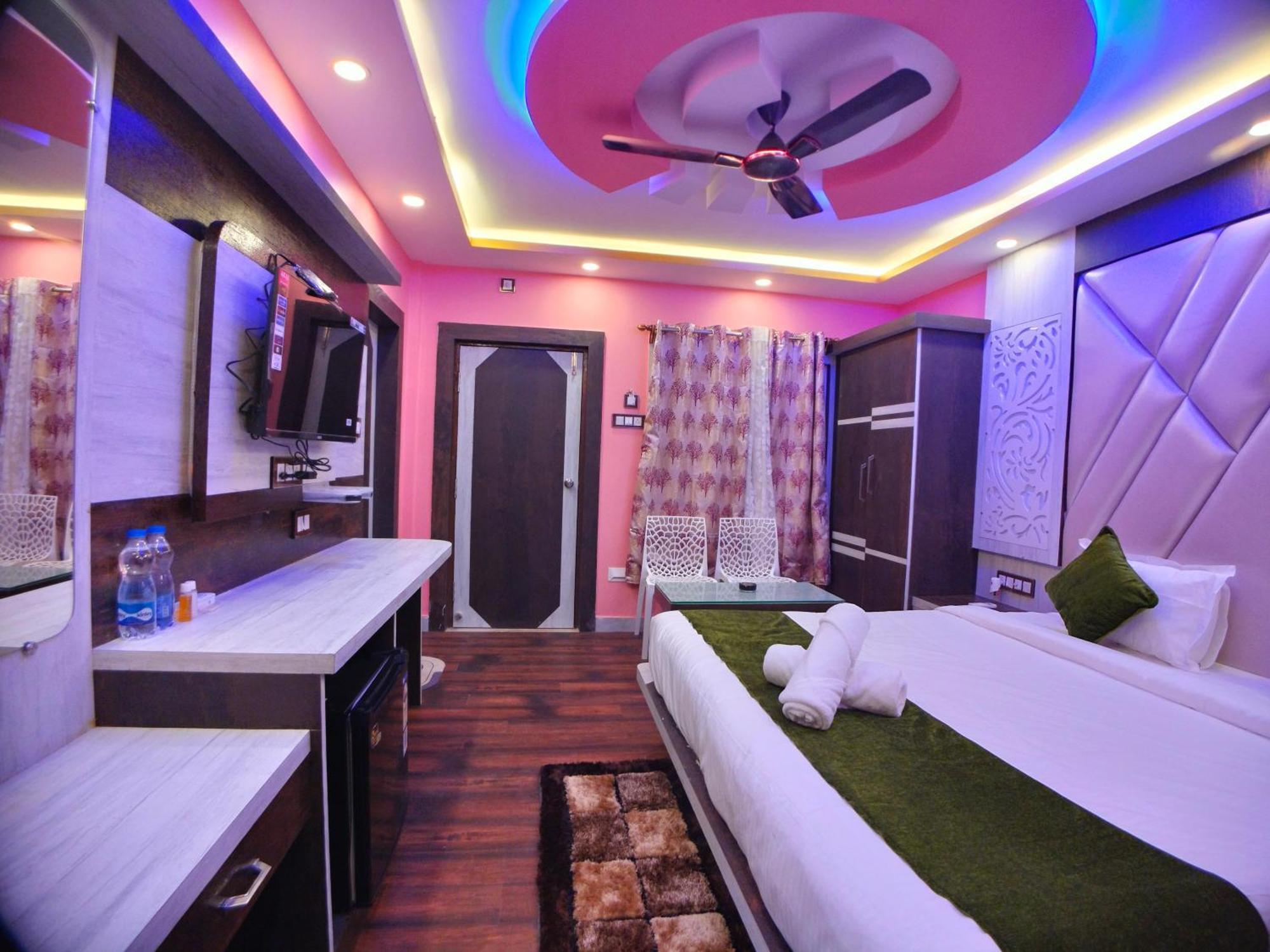 The Pelican Beach Resort Мандармони Екстериор снимка